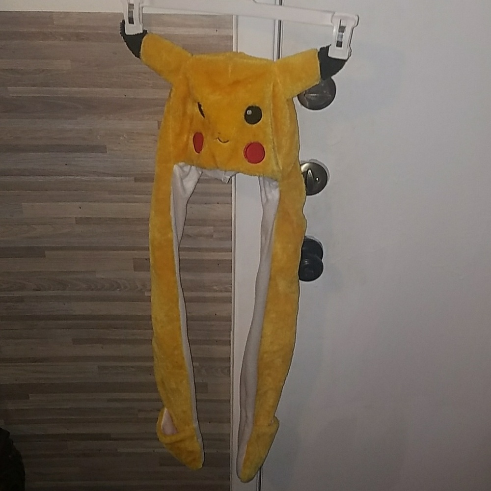 Pikachu Hat w/ hand warmers